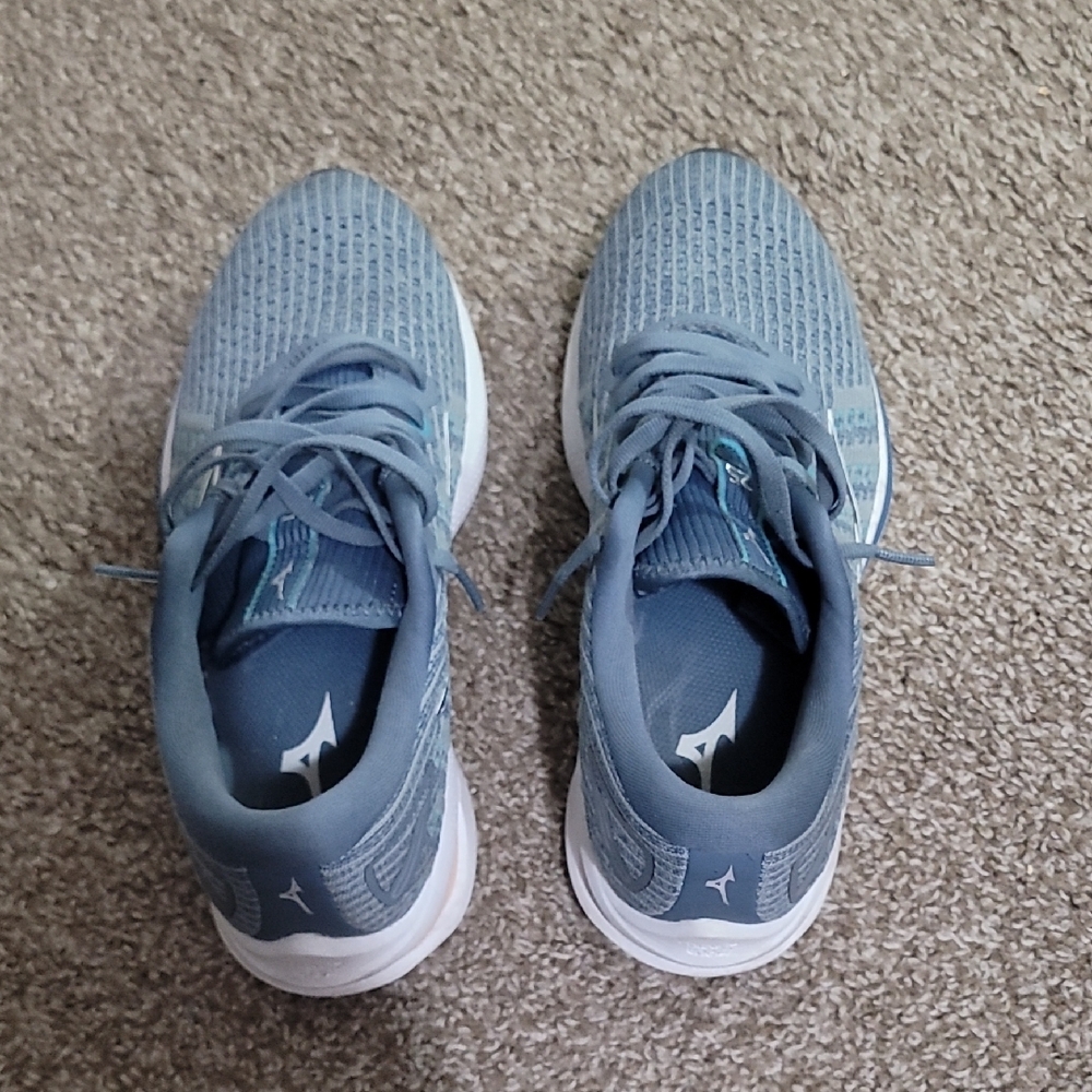 Mizuno Wave 25 Size 7 Womens